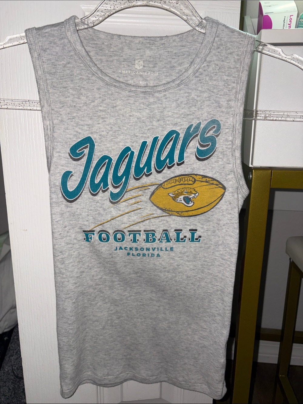 American Eagle Outfitters Gray Jaguars Football Graphic Tank